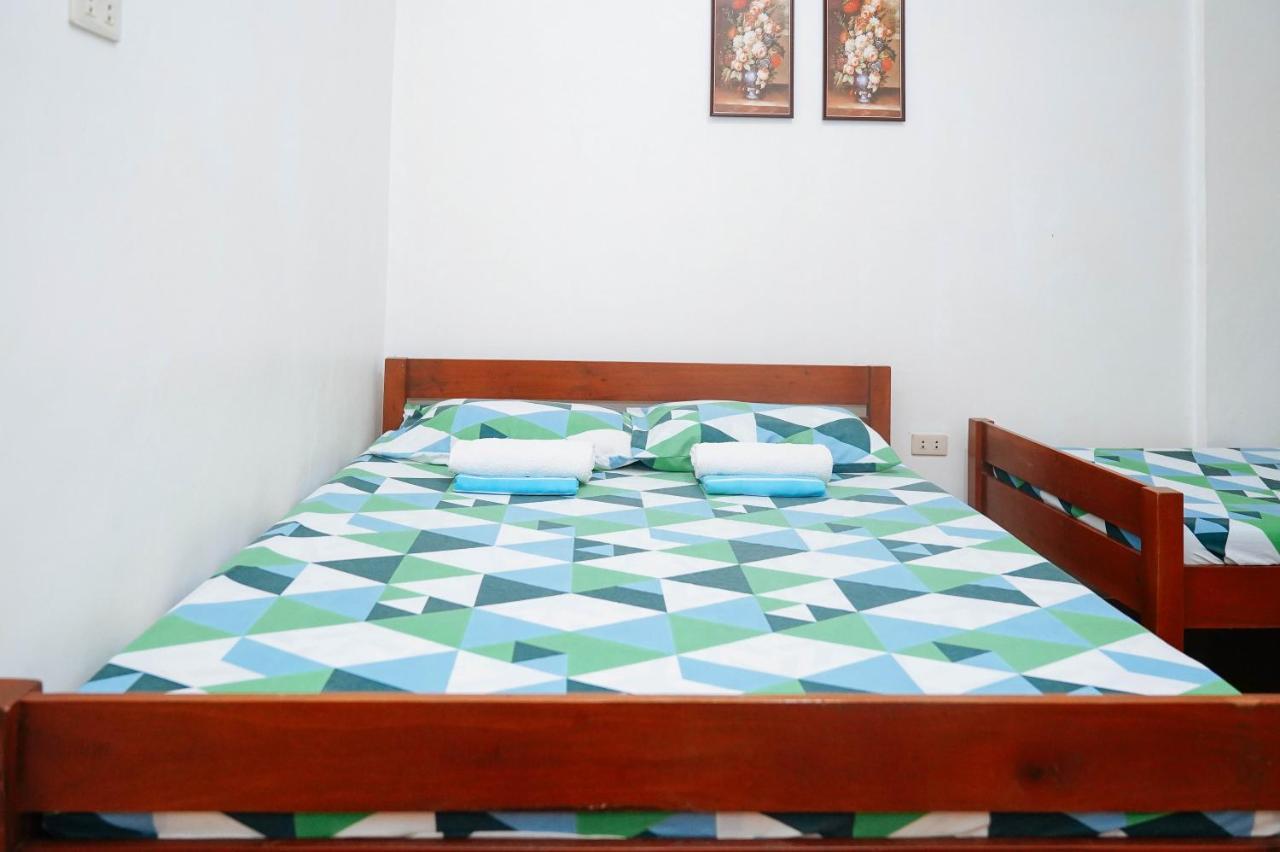 C Star Travellers Inn 오슬롭 외부 사진
