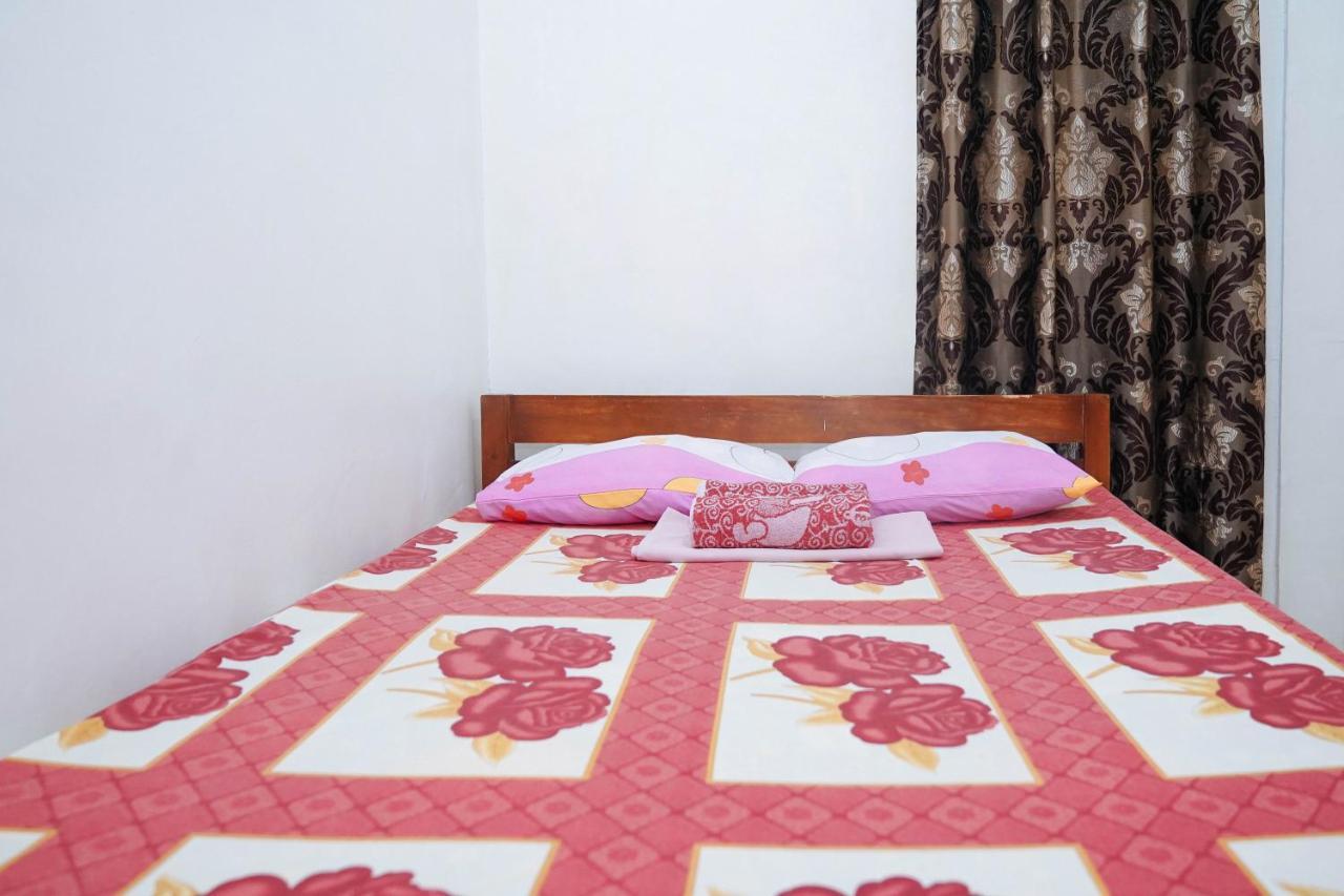 C Star Travellers Inn 오슬롭 외부 사진
